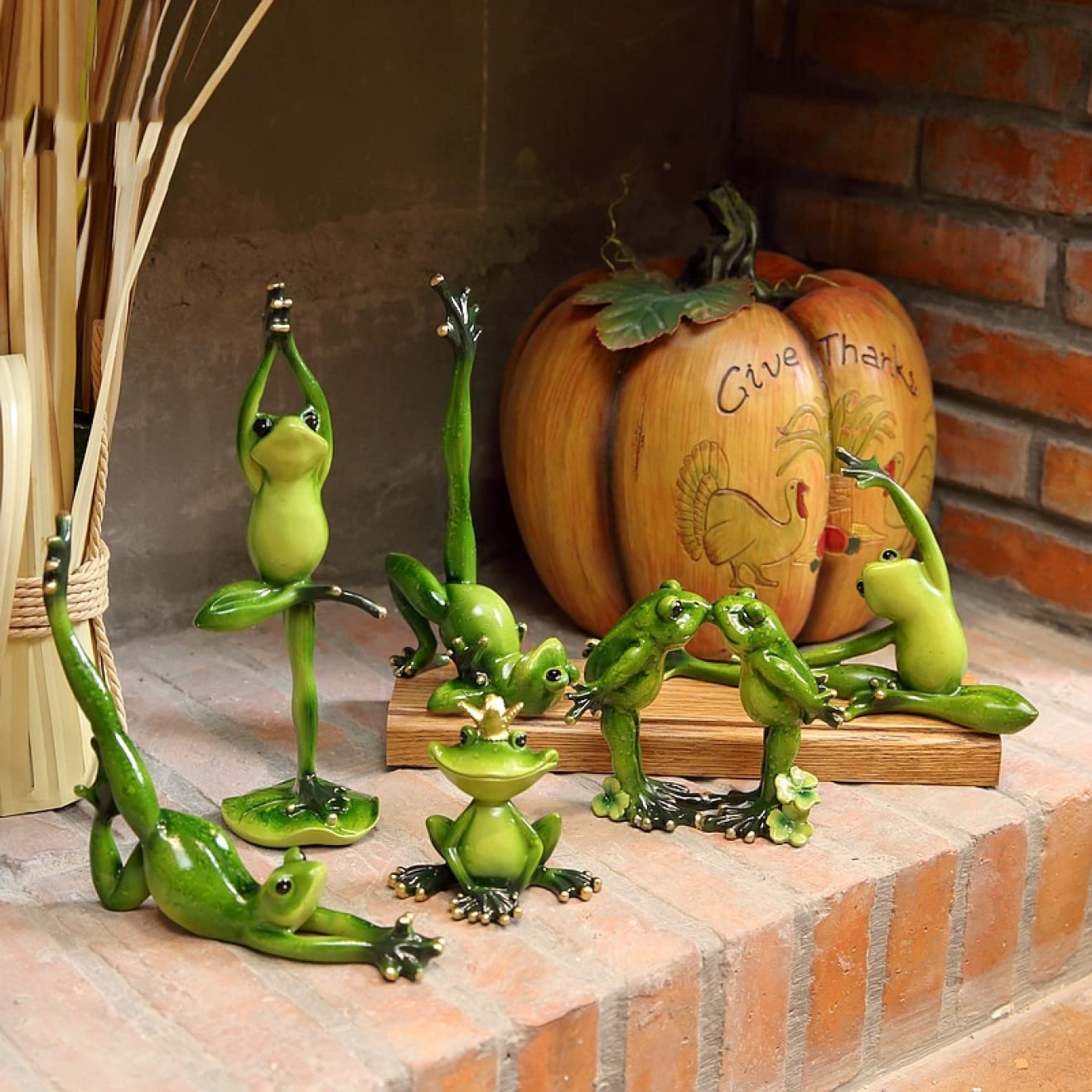 希少 ブロンズ カエルの置物 赤い目 海外製輸入品】 カエルの置物 蛙の通販 by cyubakka's shop｜ラクマ